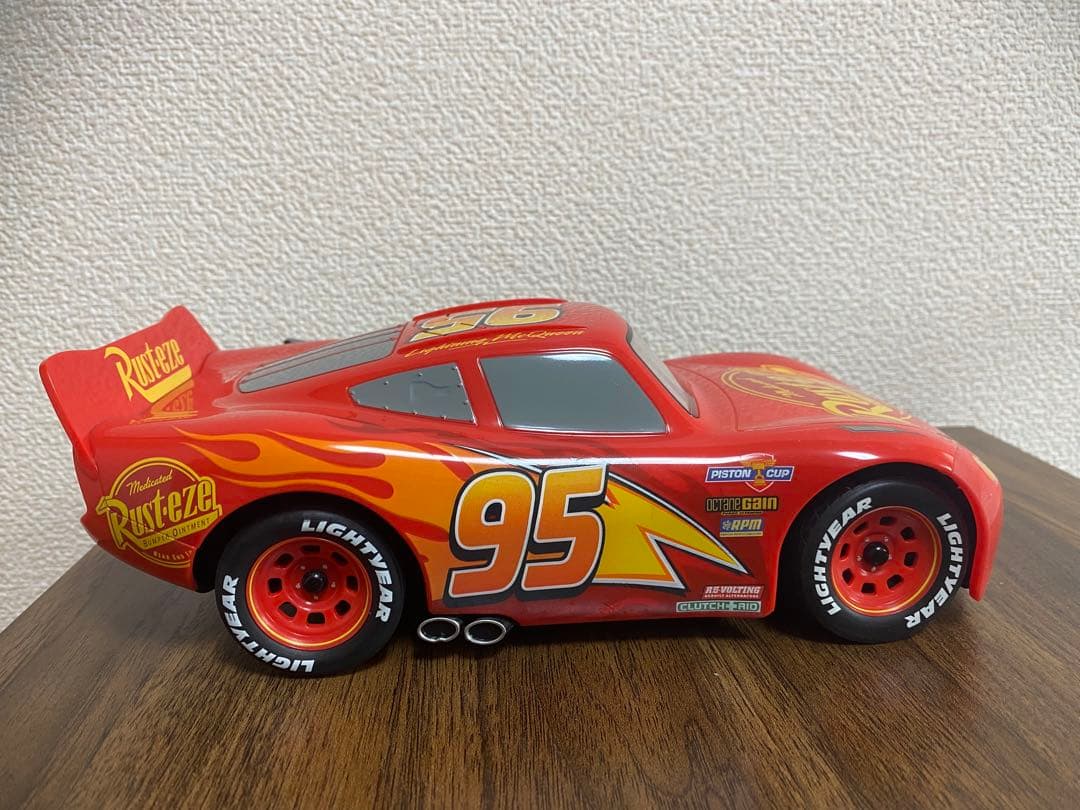 【本体のみ】スフィロアルティメットライトニング・マックィーン カーズラジコン美品