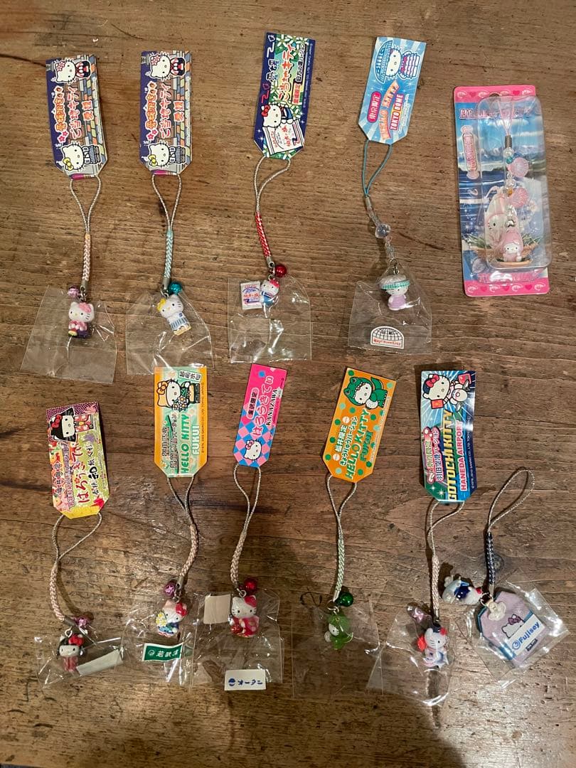 ご当地キティ　11個