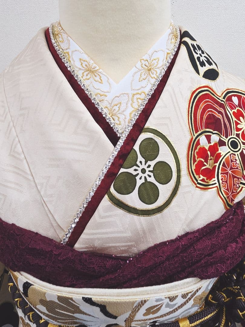 【157~170センチぐらいの方が適応サイズ】振袖フルセット　玉城ティナベージュ