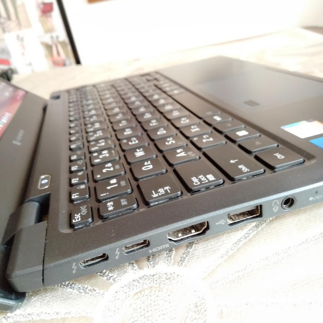 ▼11世代i5 １３インチ 8G 256G ▼1920＊1080