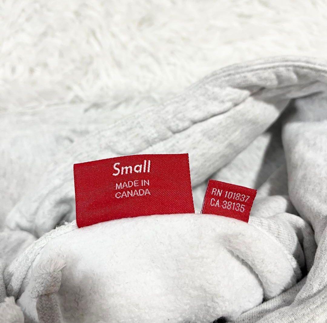 連休最終お値下げ　supreme 19AW パーカー 川口春奈着用 刺繍