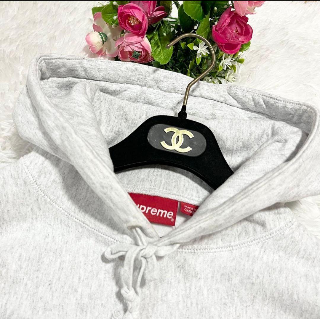 連休最終お値下げ　supreme 19AW パーカー 川口春奈着用 刺繍