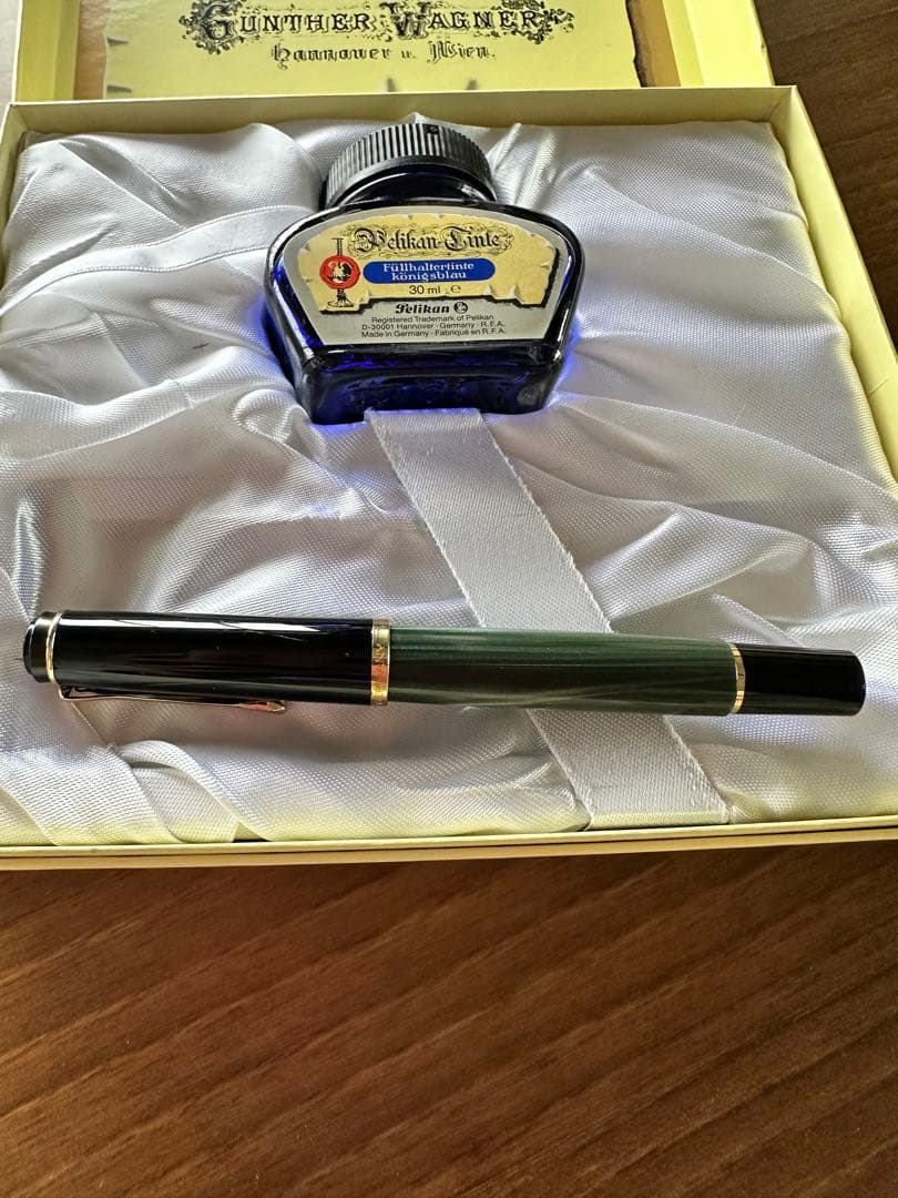 ペリカン　万年筆　GV300