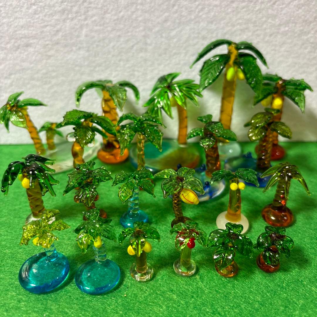 ヤシの木　ガラス細工　ミニチュア