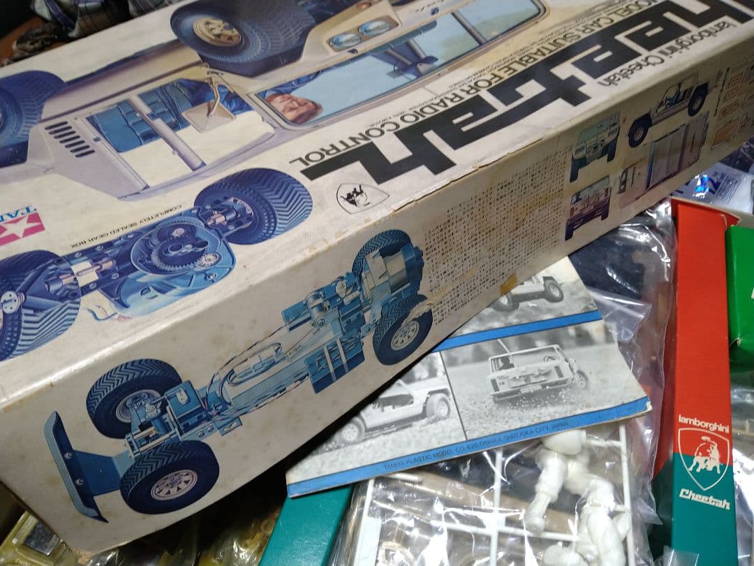 タミヤ　TAMIYA　1/12 ランボルギーニ　チーター　組立途中　（ジャンク）