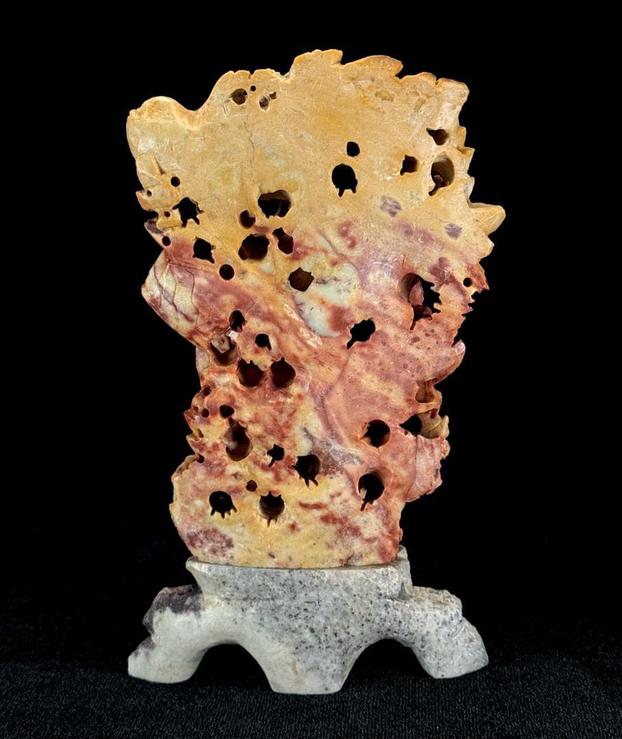 中国古美術　唐物　寿山石　細密彫刻像　金魚置物　高さ19.5cm