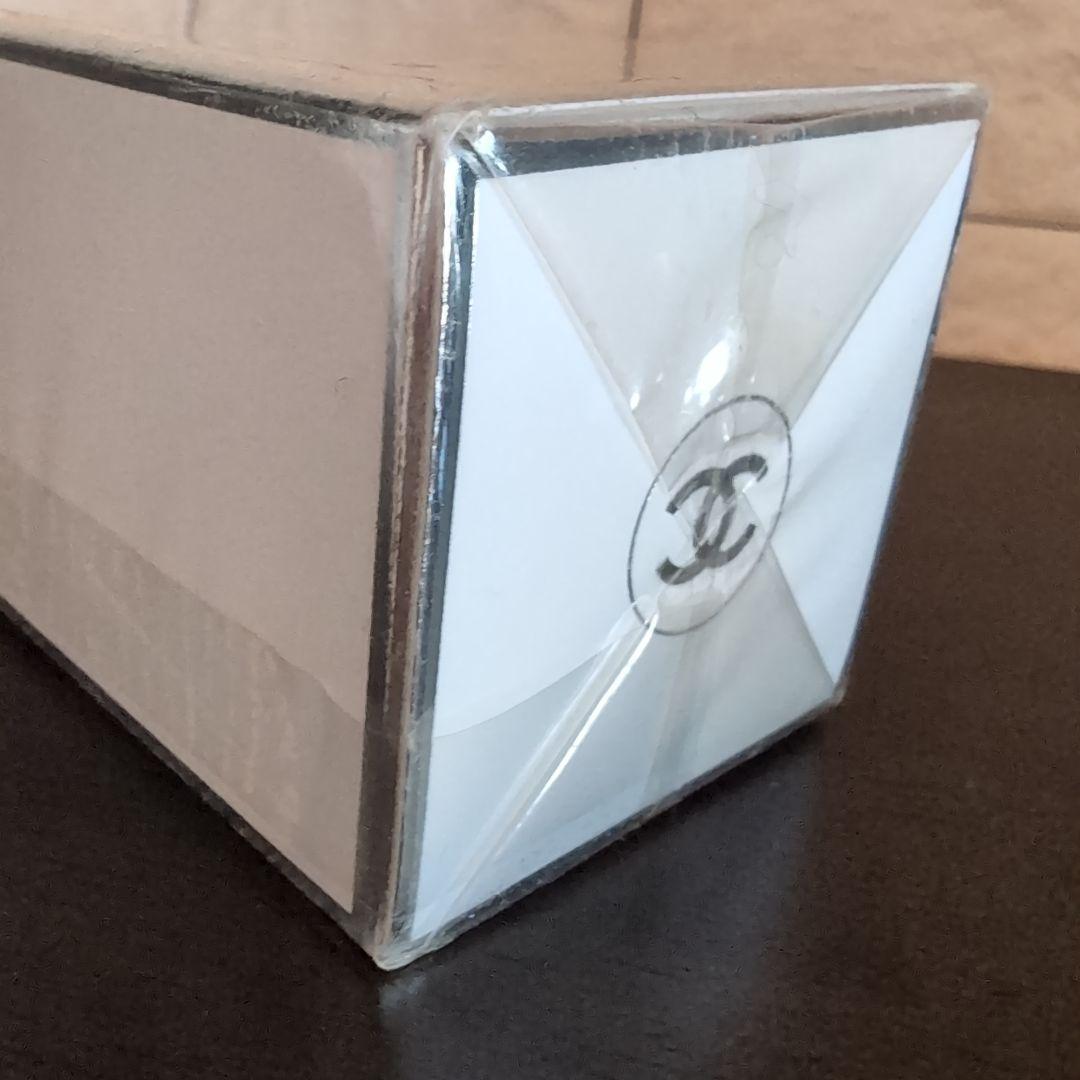 シャネル クリスタル オー ヴェルト オードゥ トワレ100ml　 新品未開封