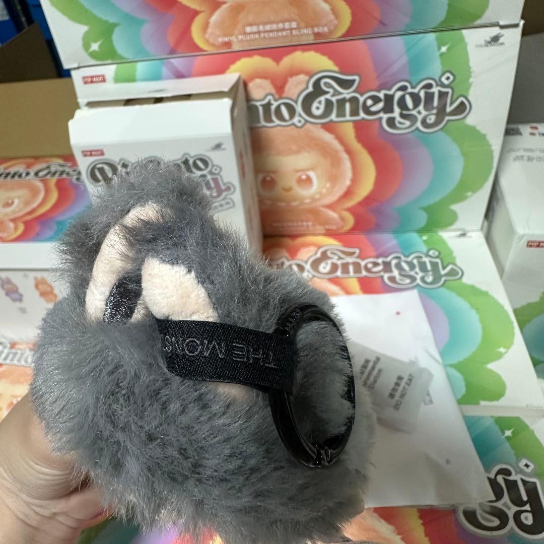 【正規品・未開封】 Labubu Big into Energy シークレット