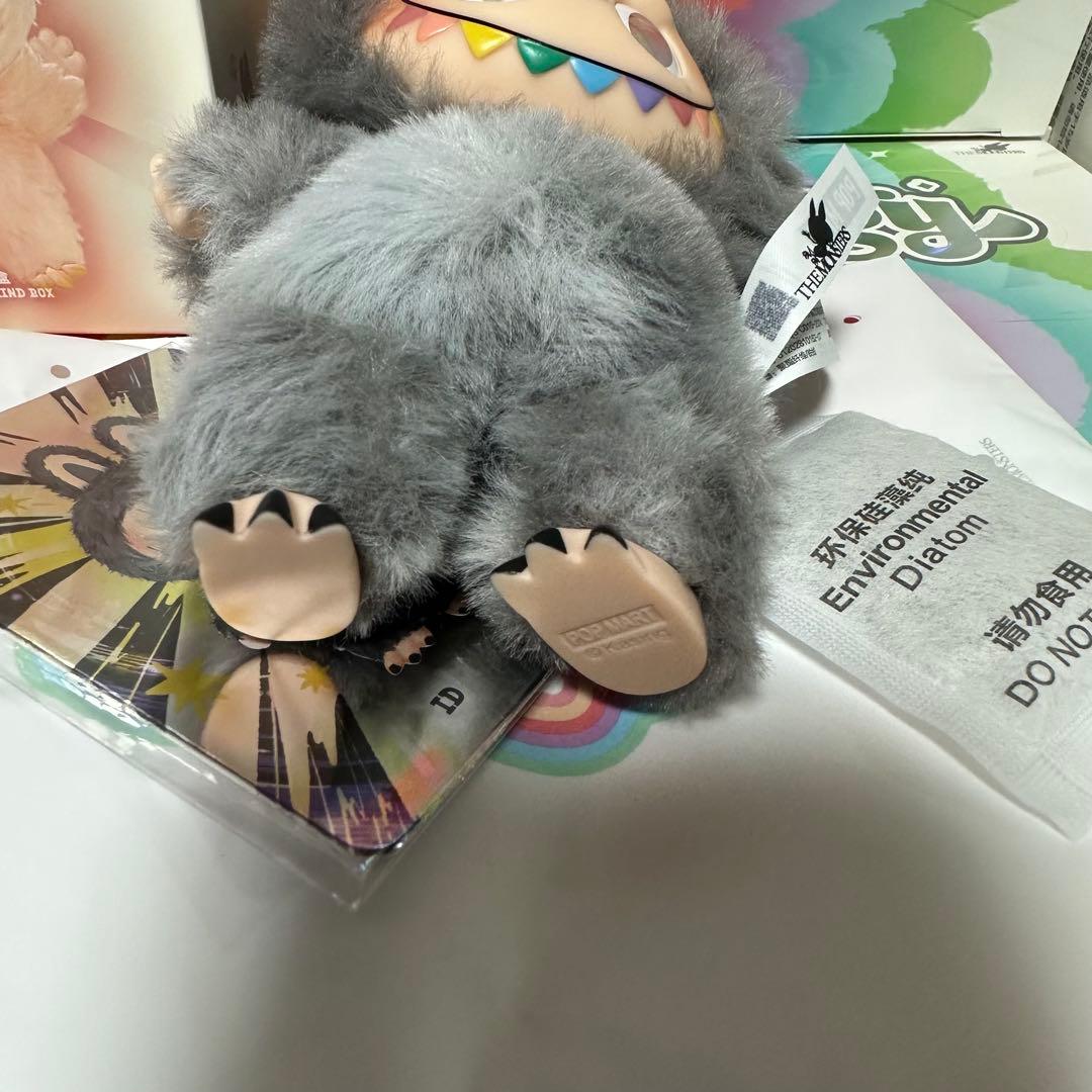 【正規品・未開封】 Labubu Big into Energy シークレット