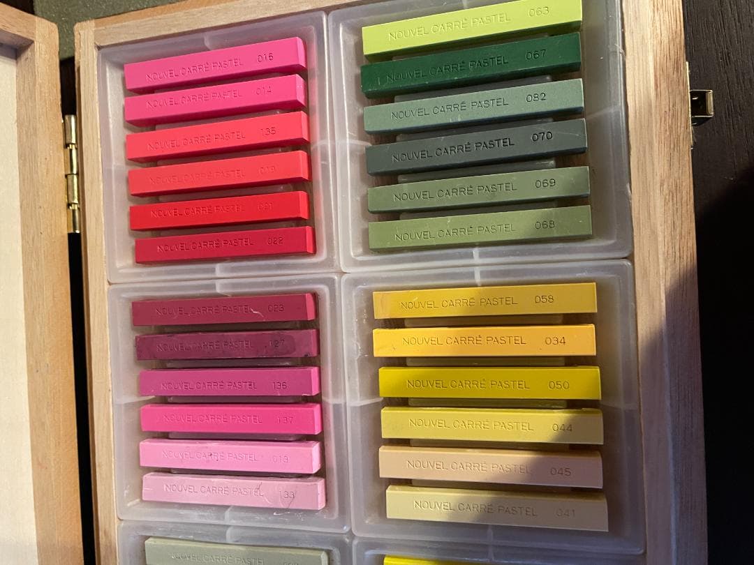超美品❣️ヌーベルカラーパステル 96色セット ￼木箱入り ターレンスジャパン
