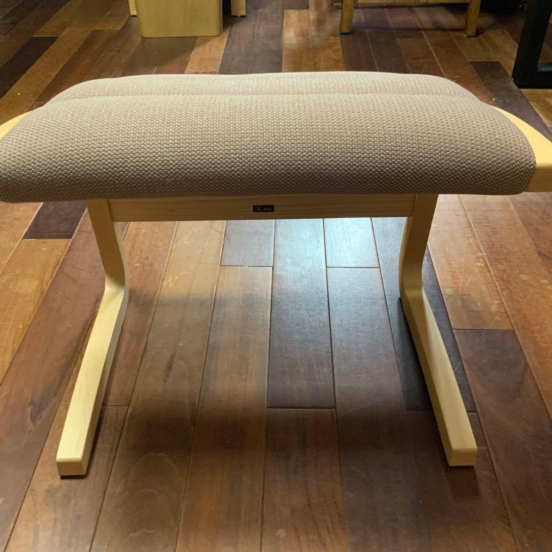 天童木工の名作ロッキングチェア ヘロンシリーズのオットマン