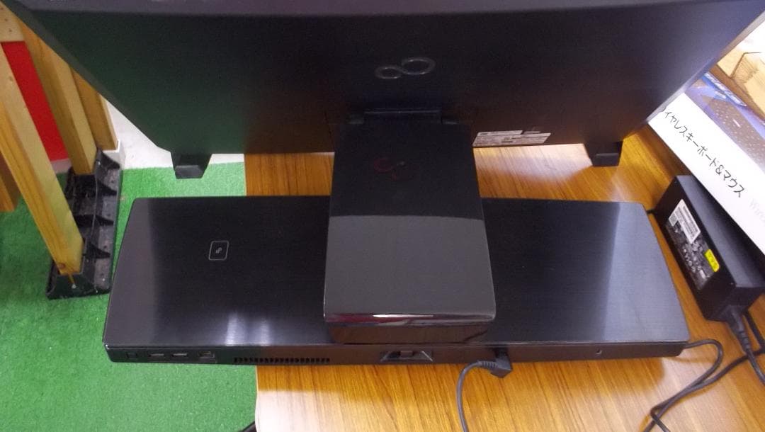 ■高速起動１６秒中古■価格応談送料無■FUJITU WH77/M #00118