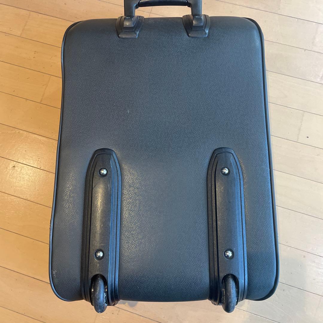 Louis Vuitton ブラックレザー キャリーケース