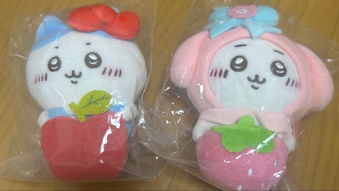 ちいかわ サンリオコラボ デスクトップから見守る ひっかけぬいぐるみ セット