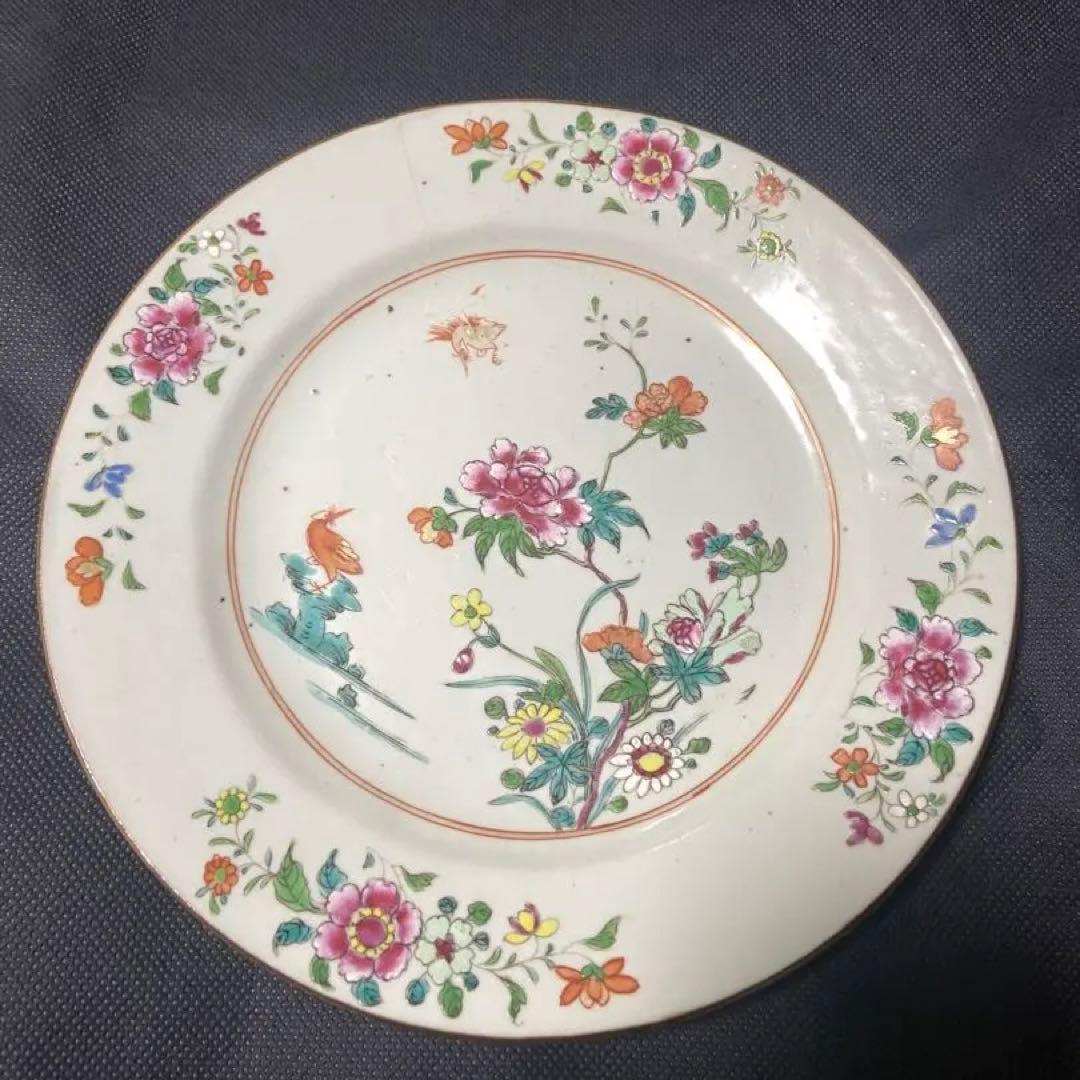 中国古美術品　清の乾隆時代　粉彩草花中皿　本物保証　22.5cm
