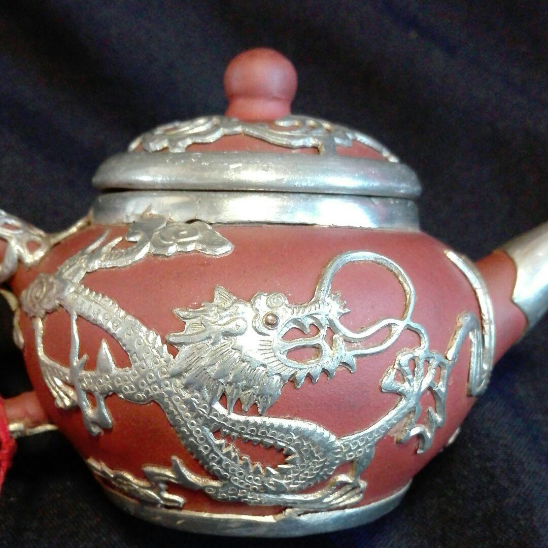 陶芸、急須。茶道。朱泥？。「聞萍」の銘。銀?か錫?の細工。装飾。龍、竜。その⑦