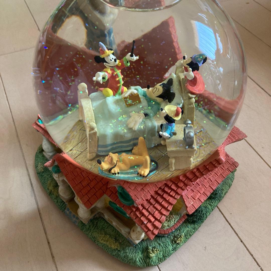 ディズニー　スノーグローブ　スノードーム