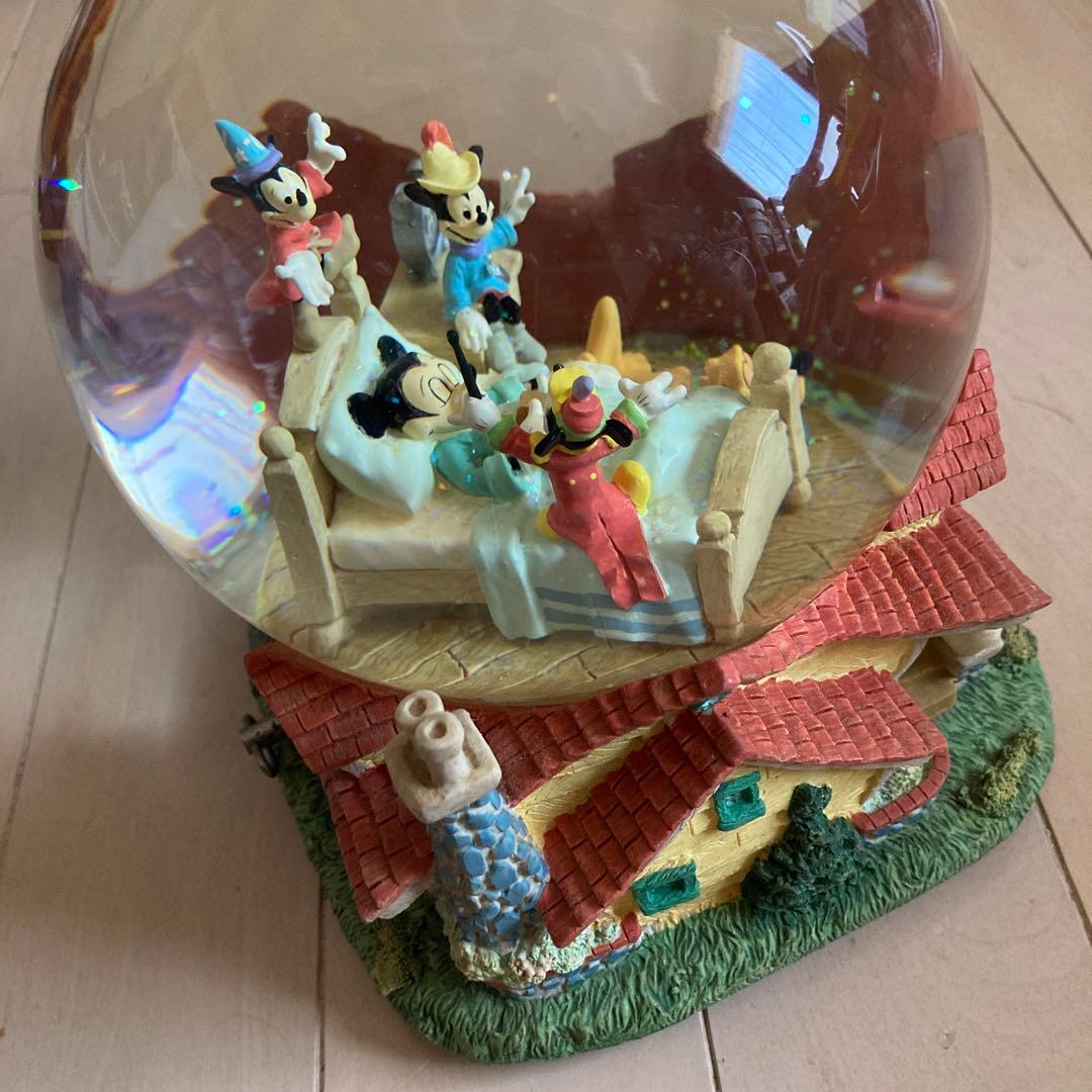 ディズニー　スノーグローブ　スノードーム