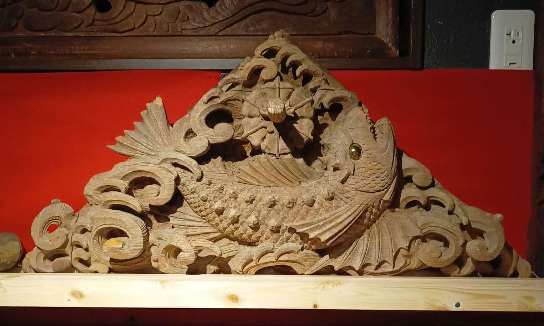 木彫り　玉眼　彫刻　魚　化け鯉　鯱　龍　麒麟　欄間　アンティーク　骨董品　現状品