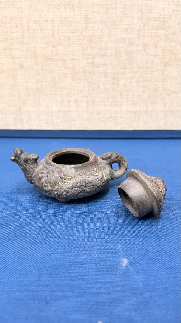 黒泥 龍頭 微香壺 / オブジェ コレクション横8cm x 高6cm