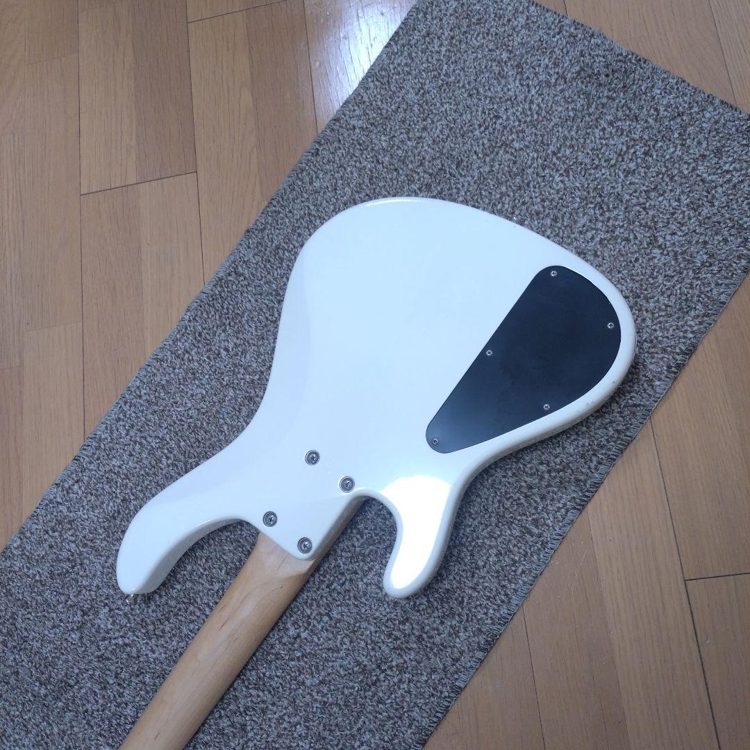 Bacchus TF-001 アクティブベース エレキベース