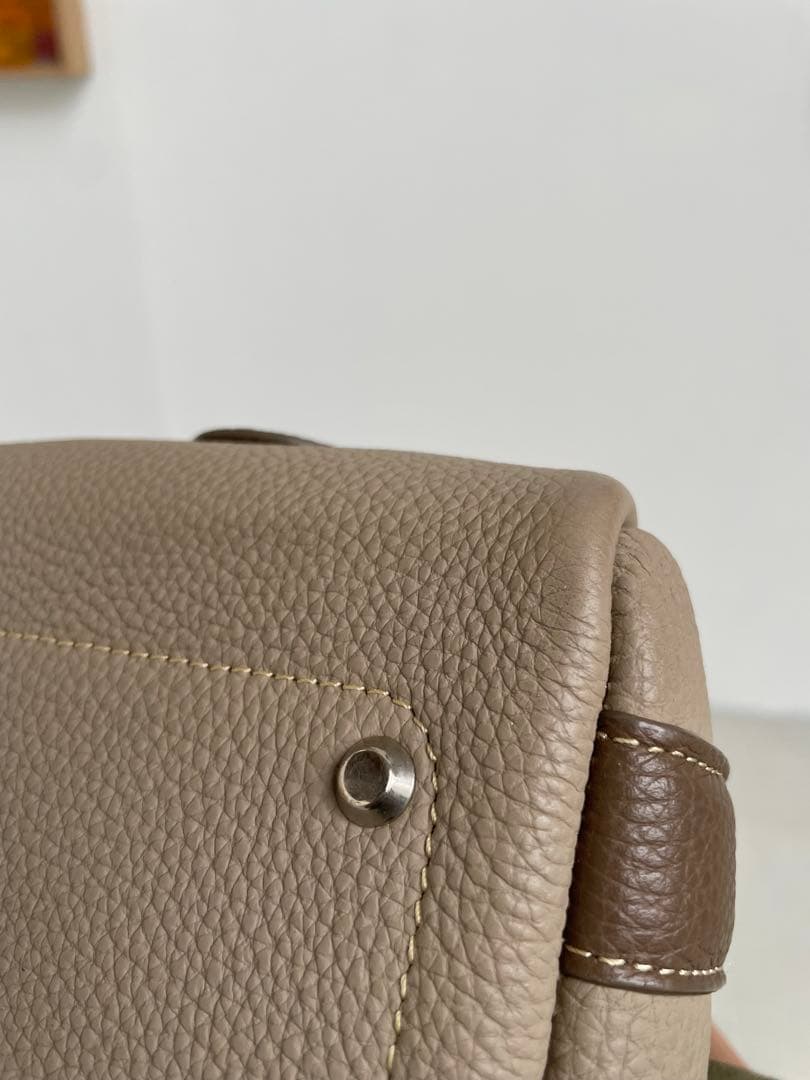 す*り様 ル・ボナー　コンフェッティ　外観美品　内部にペン跡あり