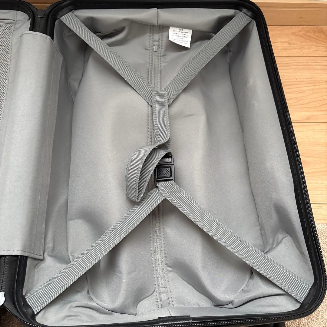 無印良品　キャリーバーの高さを自由に調節できるハードキャリー　36L