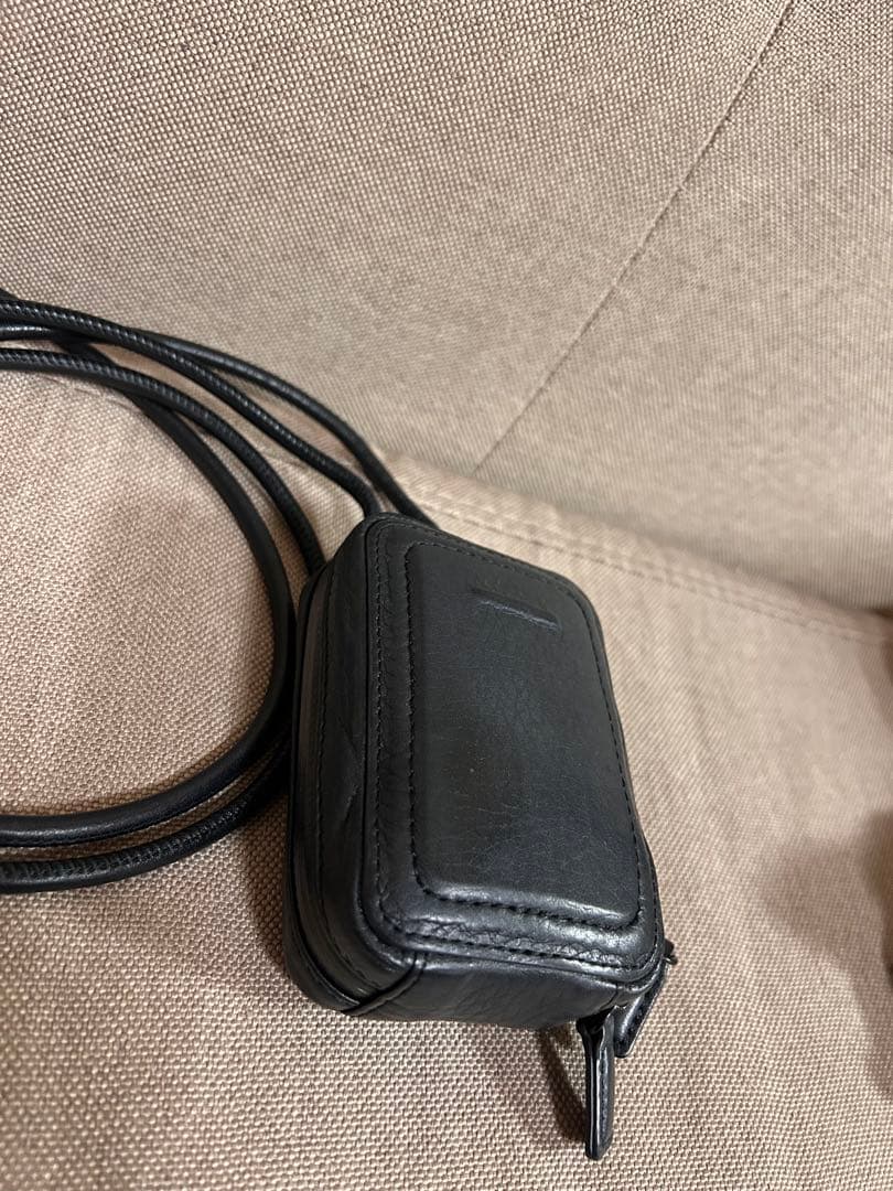 objcts.io ストラップ一体型マイクロバッグ ブラック