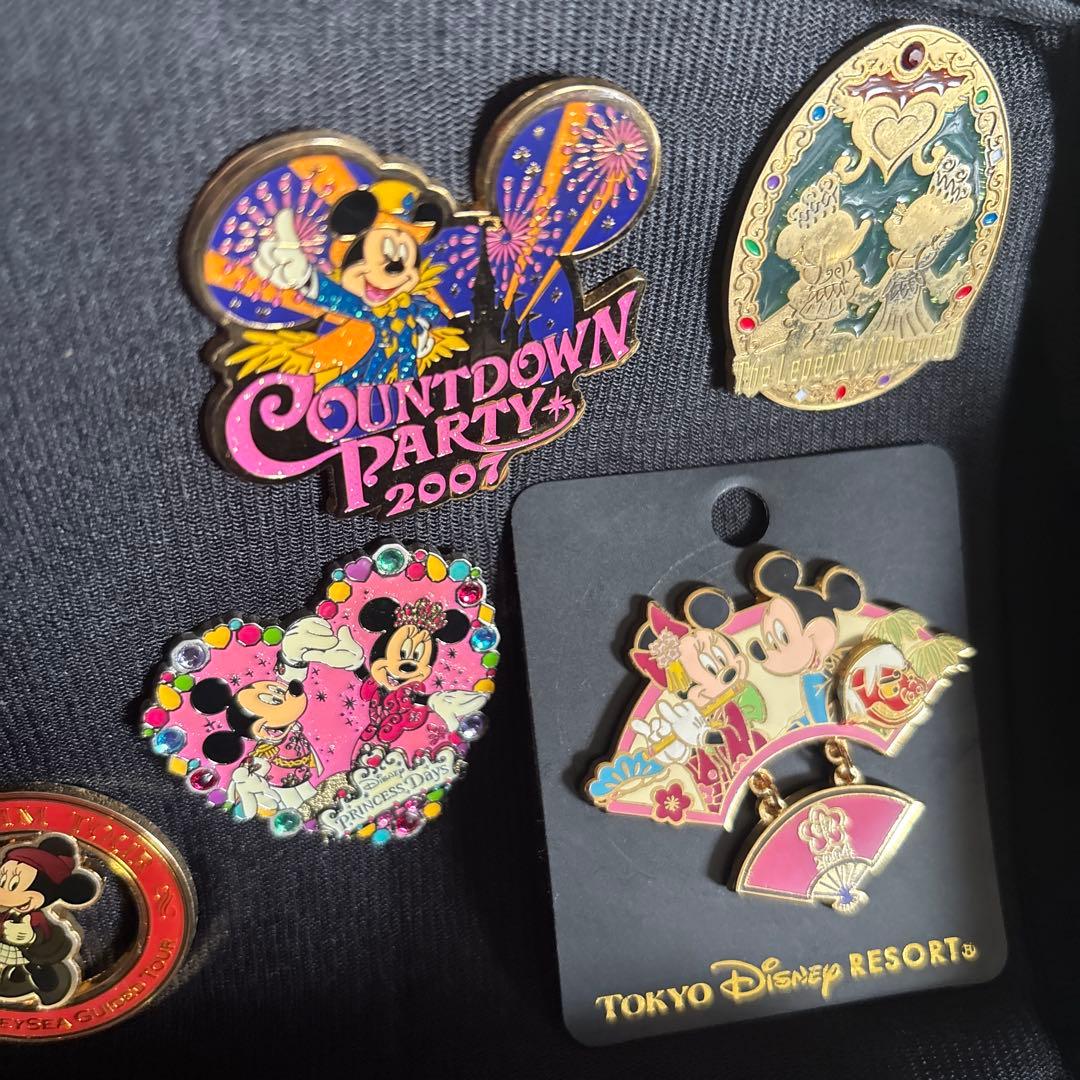 M*♪様 LE100等　ディズニーピンバッジ コレクション 約50個以上　数量限