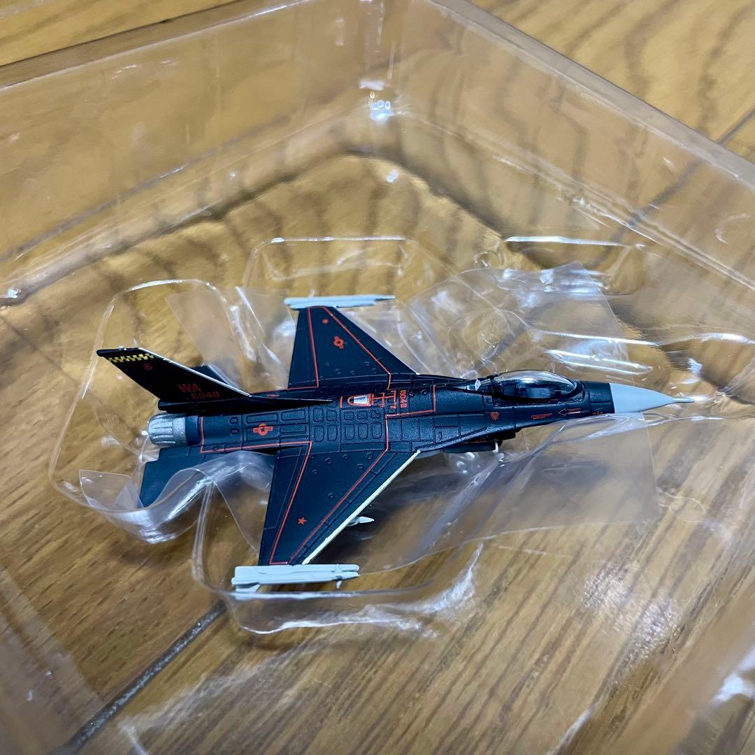 【未使用品】HERPA 1/200 F-16C AGGRESSOR WRAITH