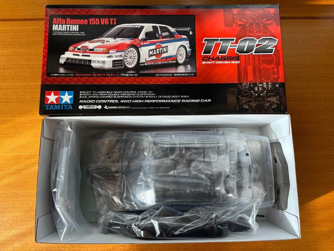 タミヤ　TT-02 アルファロメオ 155 V6 TI