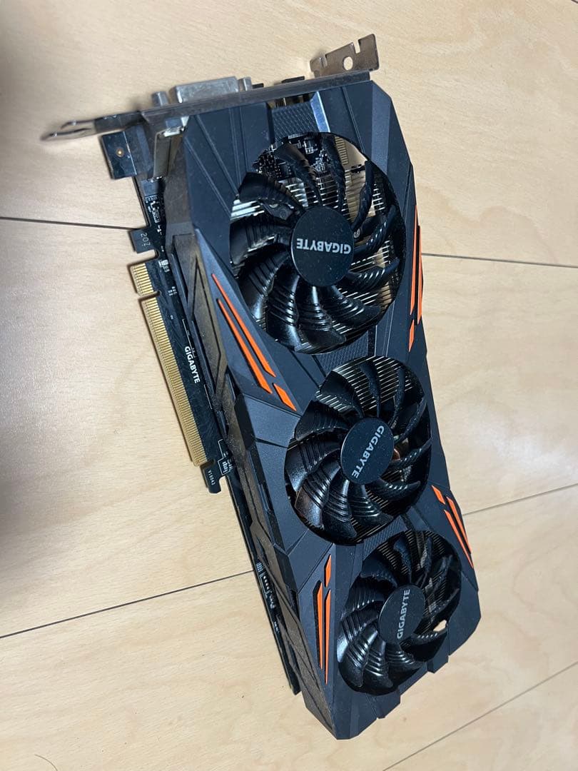 GIGABYTE 1070G1 3ファン
