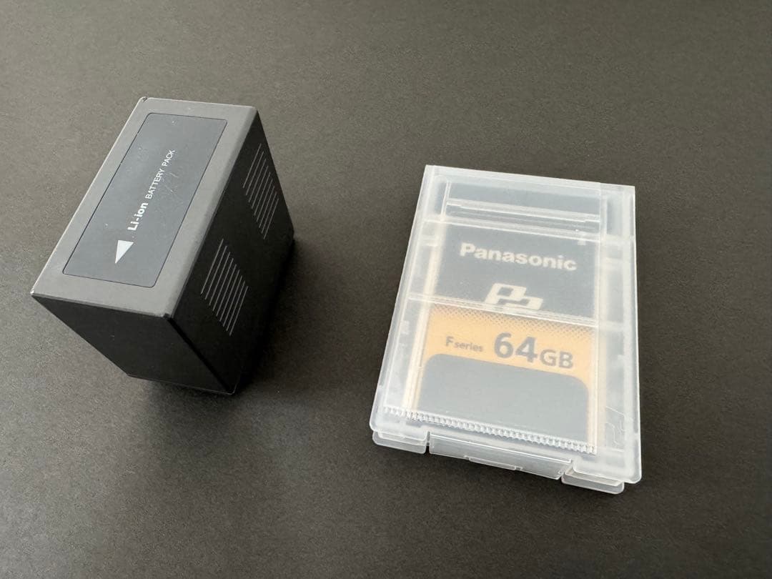 Panasonic HPX175 HVX200 の後継　VX1000 好も