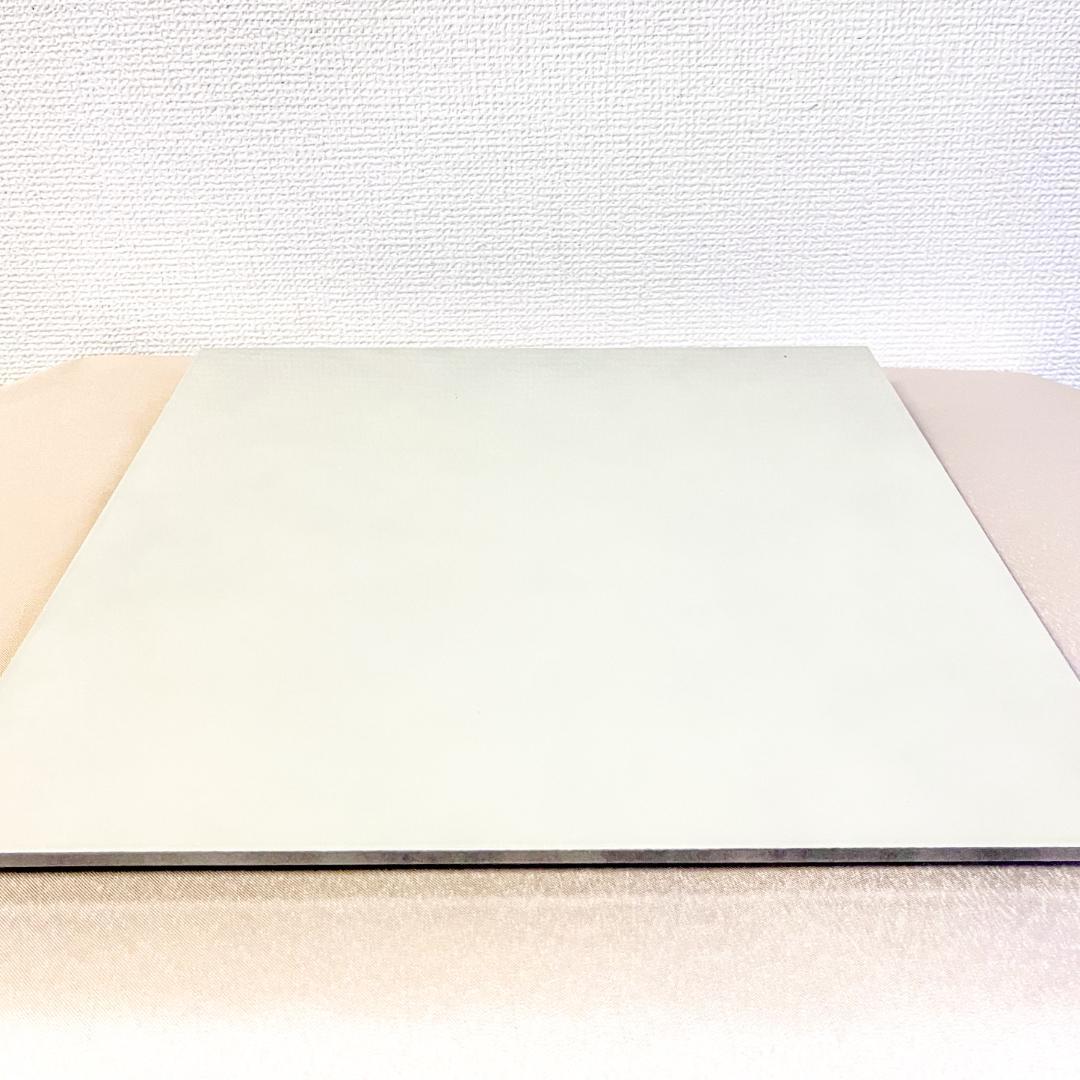 ★新品未使用 超美品 ★リバーシブル折敷　ガンメタリック✖️メタリックホワイト