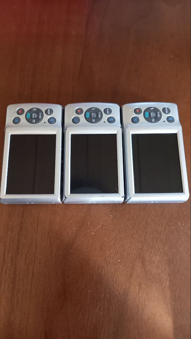 デジカメ Canon IXY 180 ×３ ジャンク