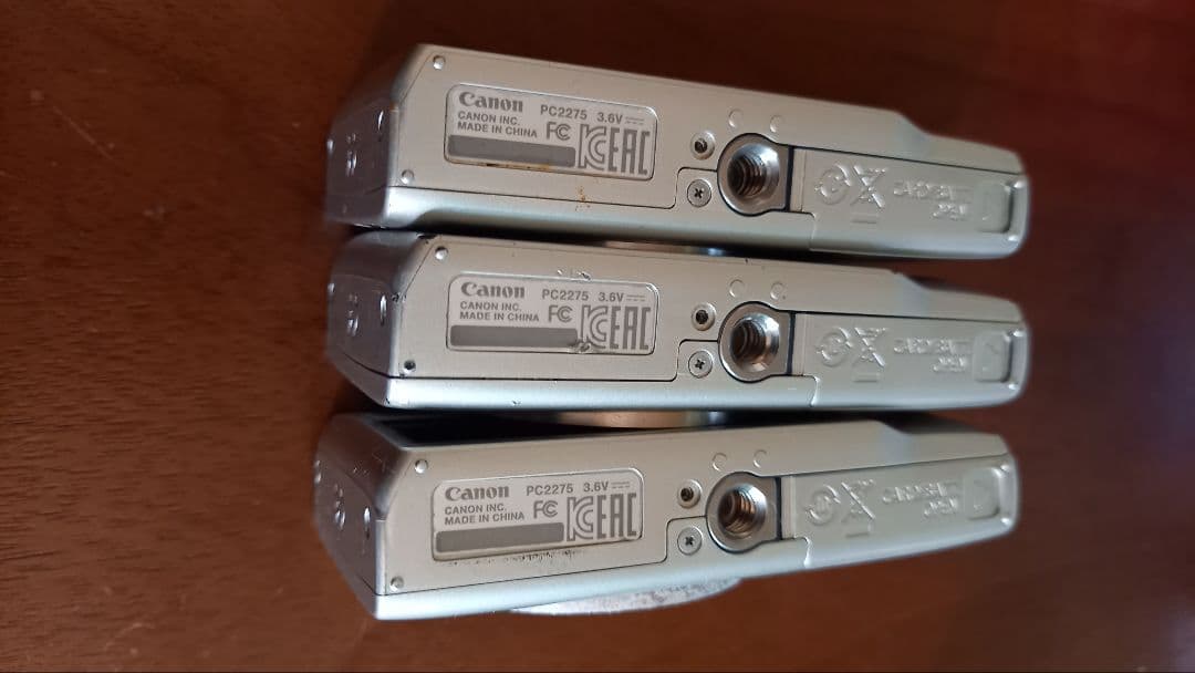 デジカメ Canon IXY 180 ×３ ジャンク