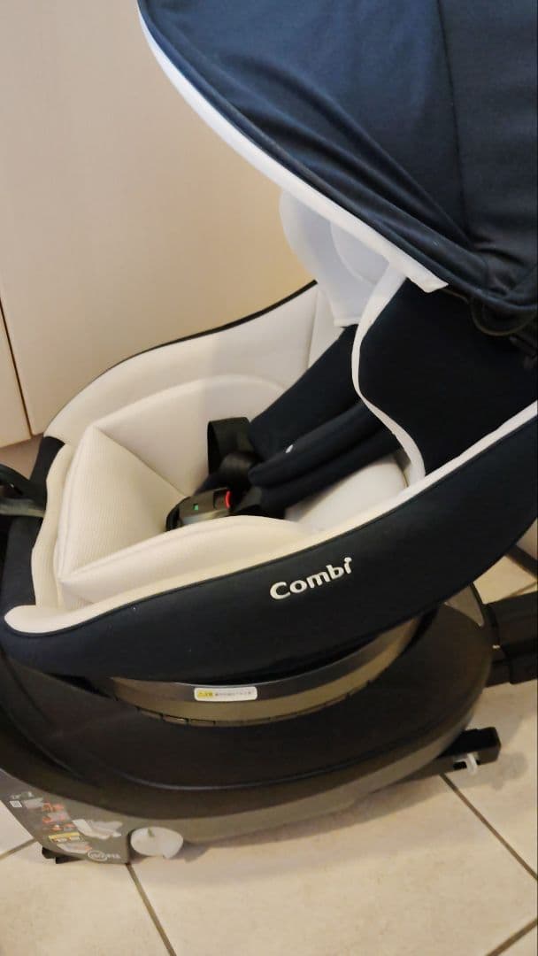 綺麗　コンビ　クルムーヴスマート アイソフィックス