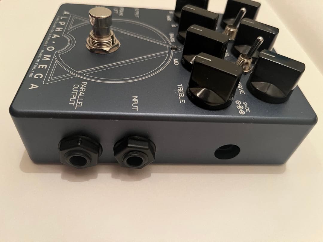 ベース Darkglass ALPHA OMEGA