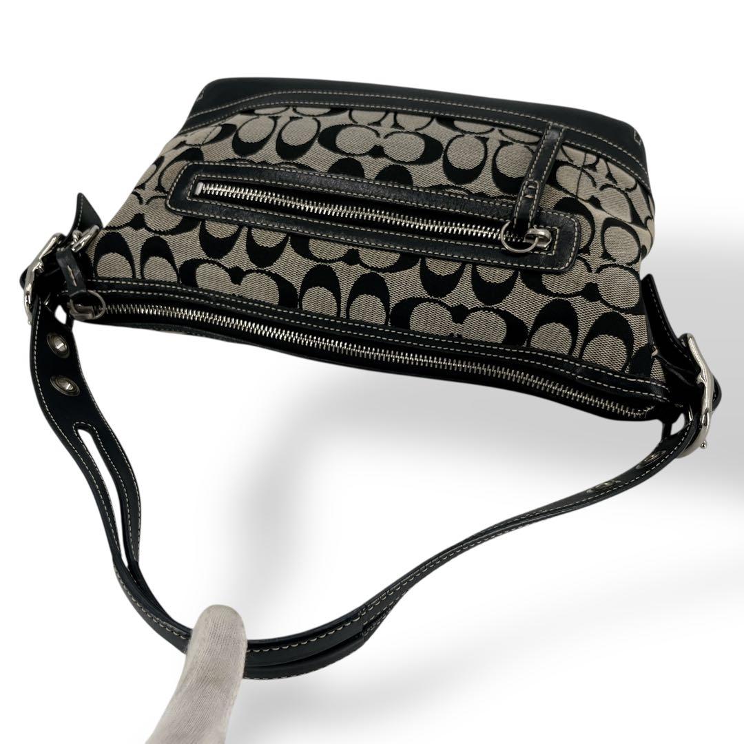 バッグ Y2K COACH Signature Tassel Shoulder Bag