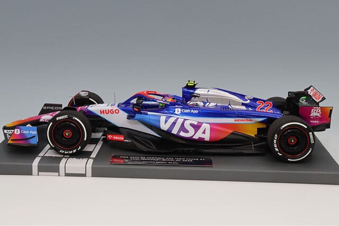 ミニチャンプス 1/18 レーシング・ブルズ 2024 マイアミGP 角田裕毅