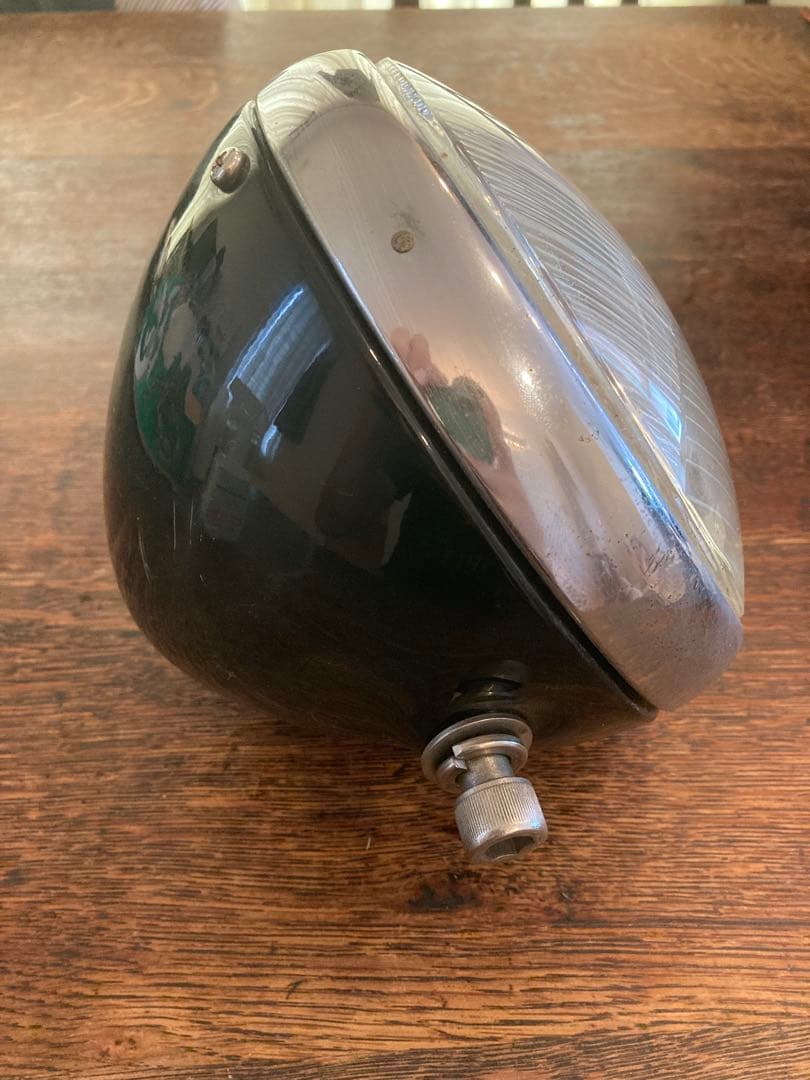 雰囲気抜群　Lucasヘッドライト