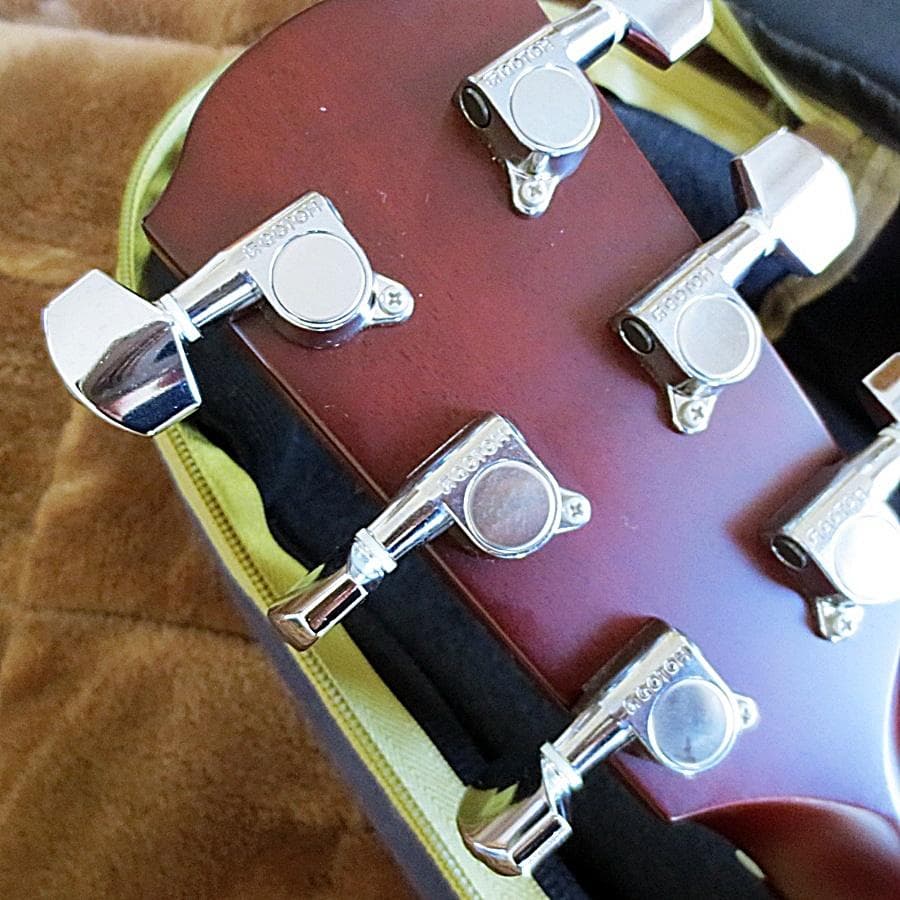 K.Yairi　弦高低く引きやすくトップ単板アコギ