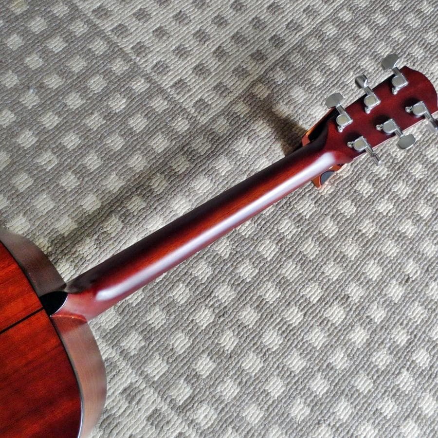 K.Yairi　弦高低く引きやすくトップ単板アコギ