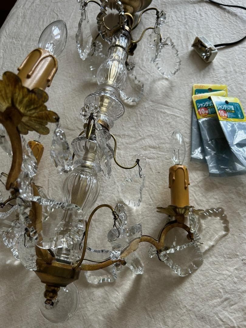 フランスアンティーク　シャンデリア　３灯　ガラスドロップ　シャビー　店舗什器