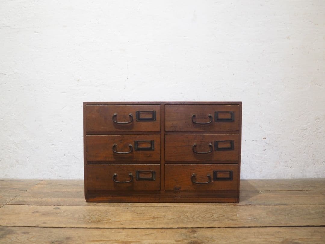 1263　アンティーク　引き出し6杯の収納棚　陳列台　ケース　チェスト　レトロ