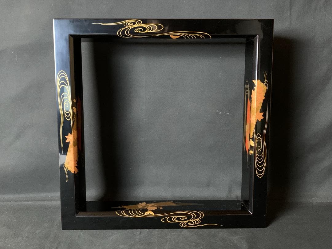 輪島塗 河智製 花筏蒔絵 木製 黒真塗 炉縁 共箱 茶道具 785