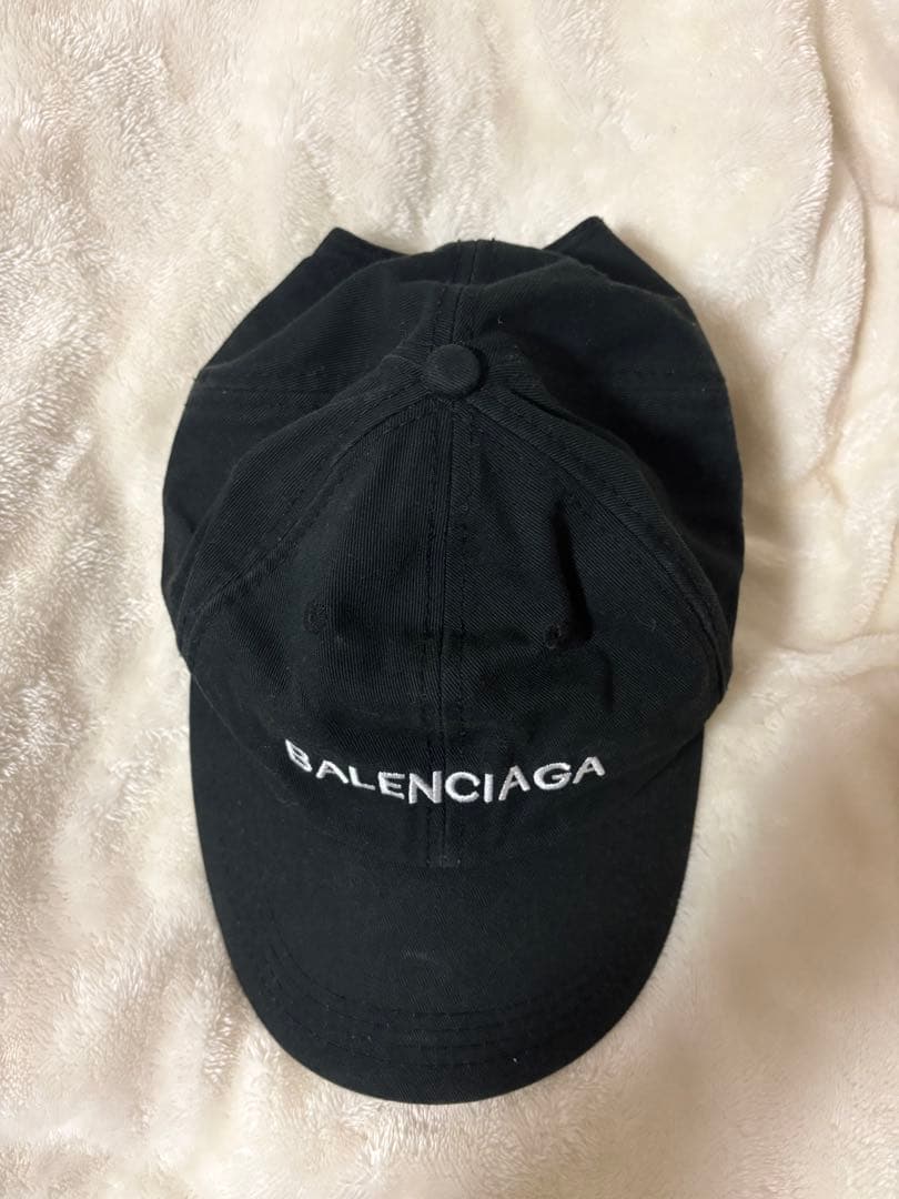 BALENCIAGA バレンシアガ 刺繍入りブラックキャップ