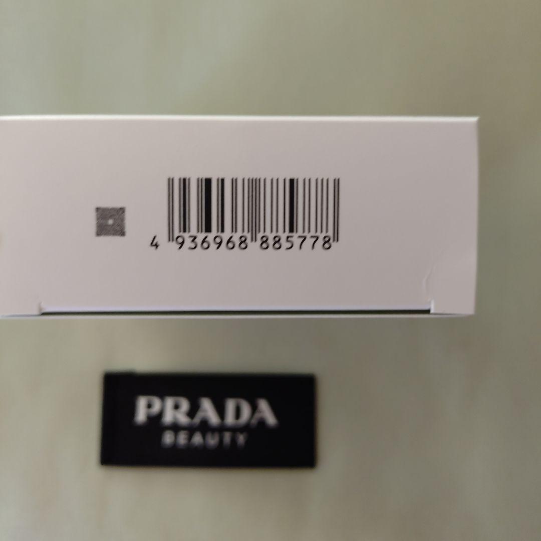 PRADA リヴィール　メッシュ　クッション　ファンデーション LC5