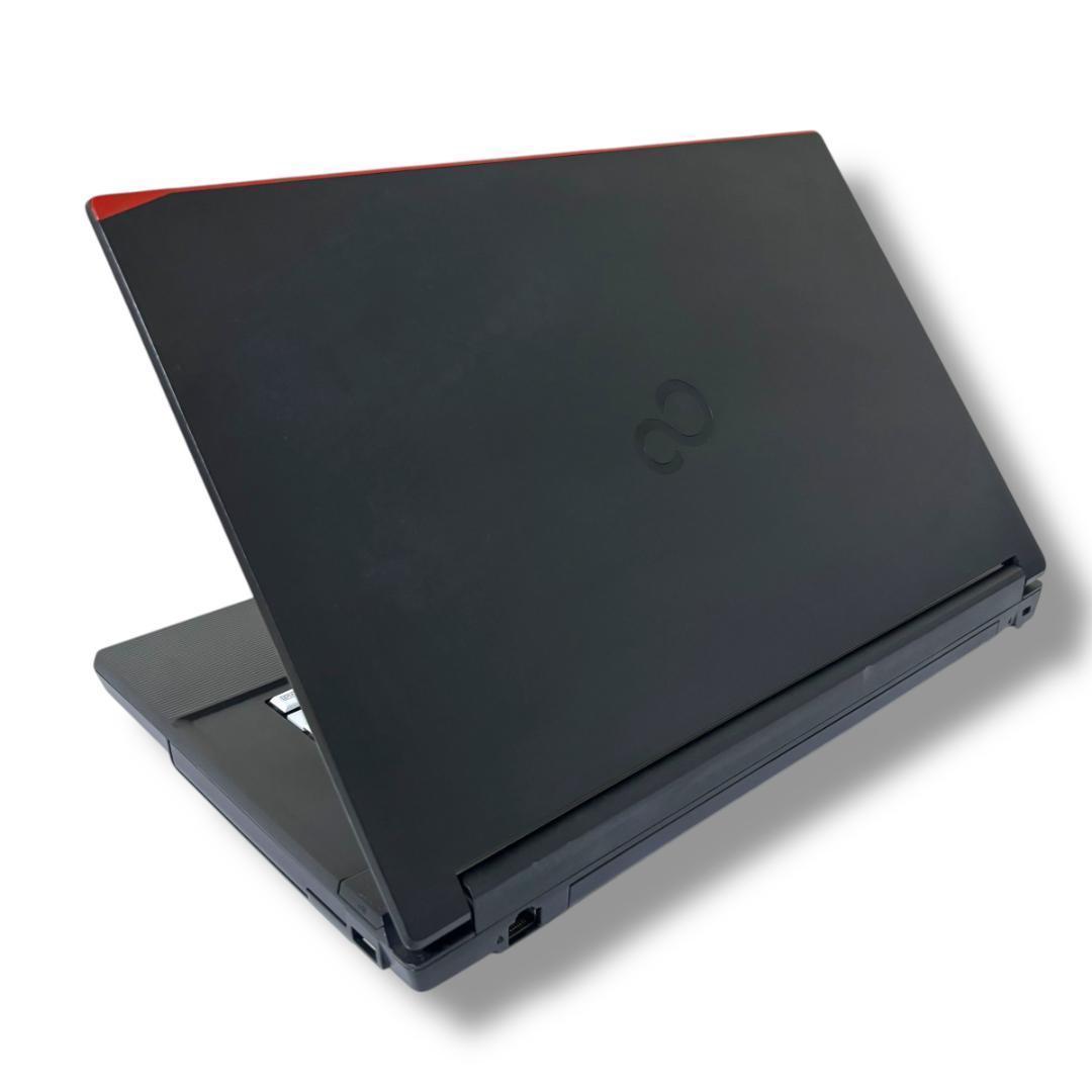 富士通 A579/B 第8世代 i3 メモリ8GB SSD512GB