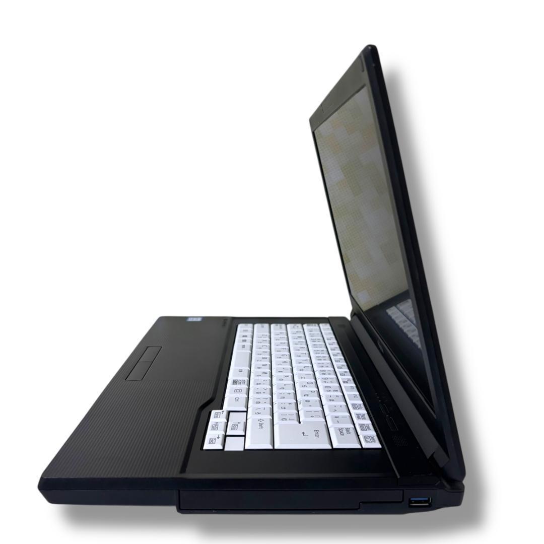 富士通 A579/B 第8世代 i3 メモリ8GB SSD512GB